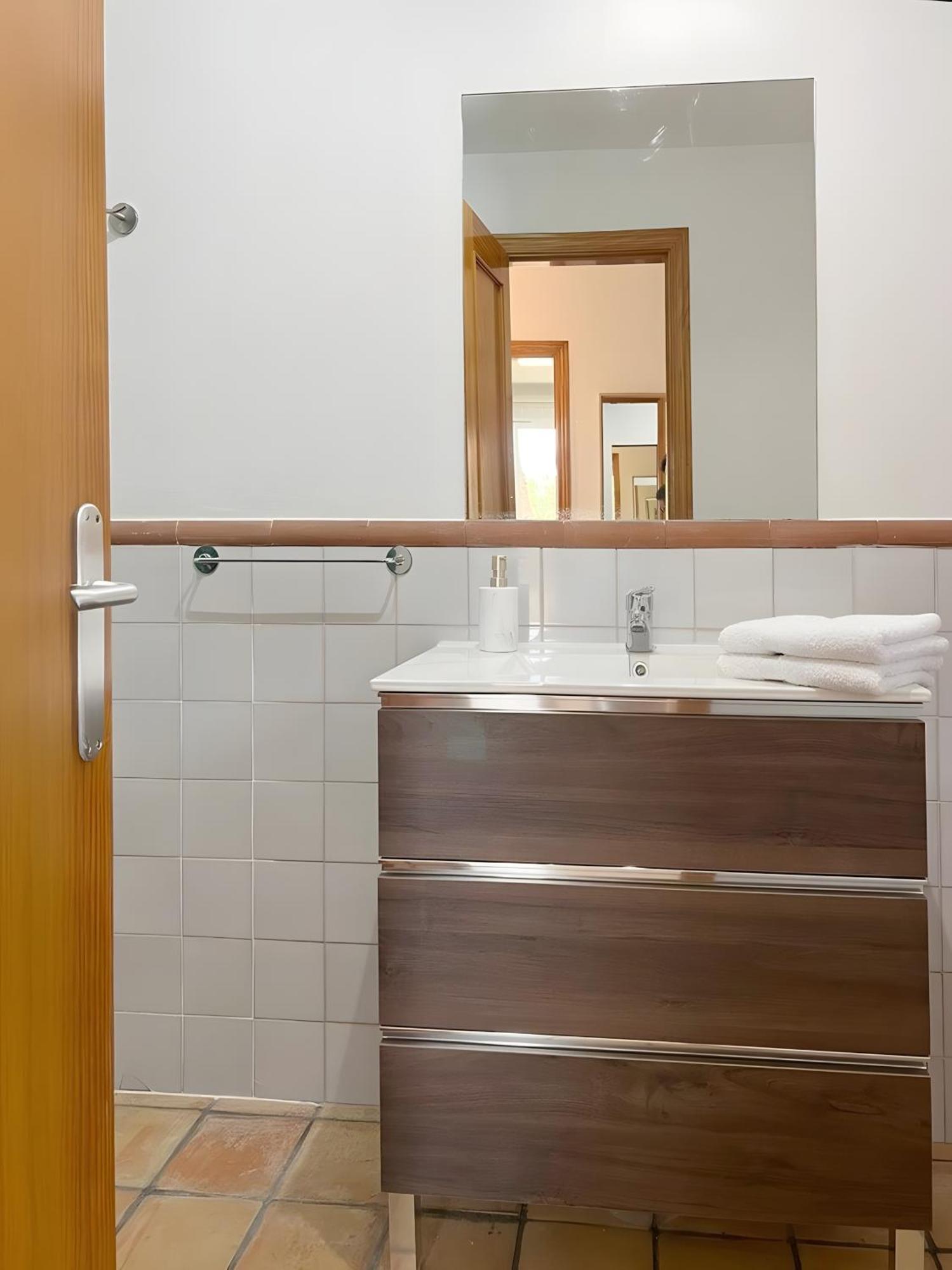 Apartment Alanzana Vista Al Mar Y Piscina Reserva Del Higueron Malaga