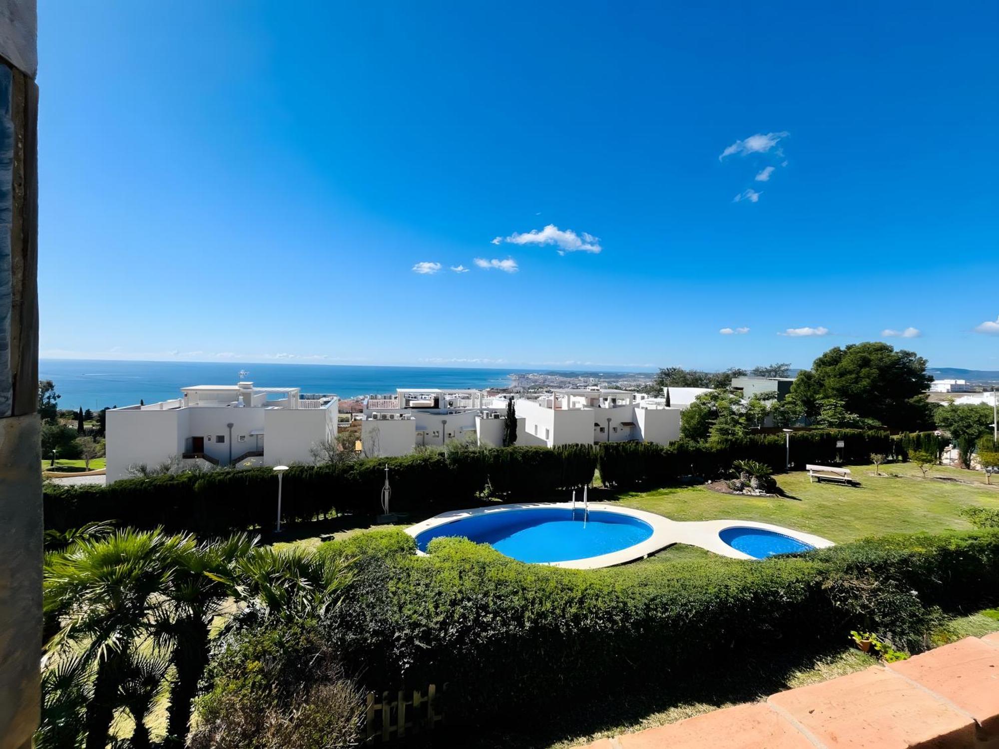 Alanzana Vista Al Mar Y Piscina Reserva Del Higueron Malaga Appartement Benalmádena